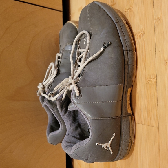 Nike Air Jordan TE² sneakers shoes Mens size US10 grey/white - Picture 4 of 10